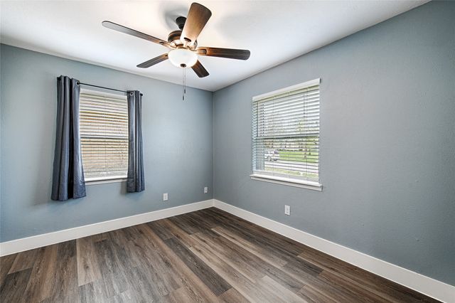 6413 Stonewall Street, Greenville, TX 75402