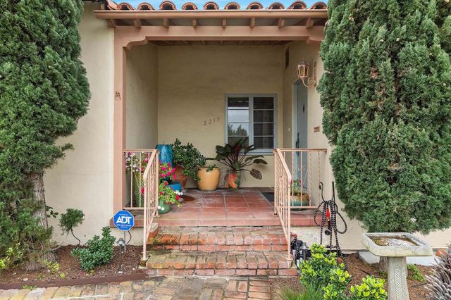 2219 La Callecita, San Diego, CA 92103
