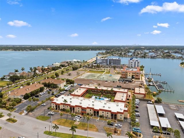10365 PARADISE BOULEVARD 1, Treasure Island, FL 33706