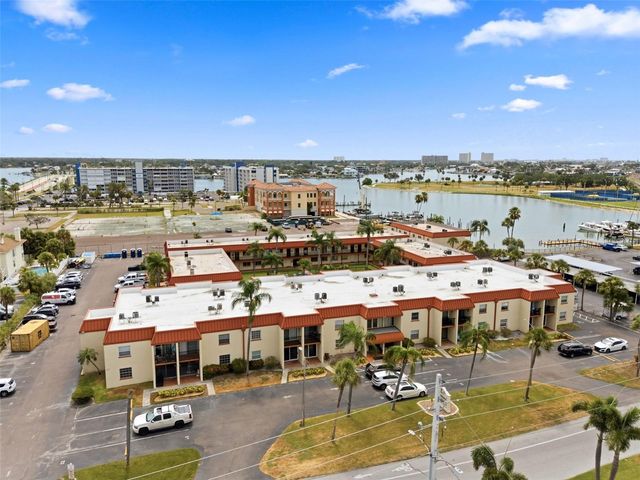 10365 PARADISE BOULEVARD 1, Treasure Island, FL 33706