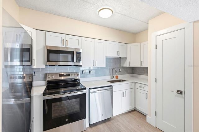 10365 PARADISE BOULEVARD 1, Treasure Island, FL 33706