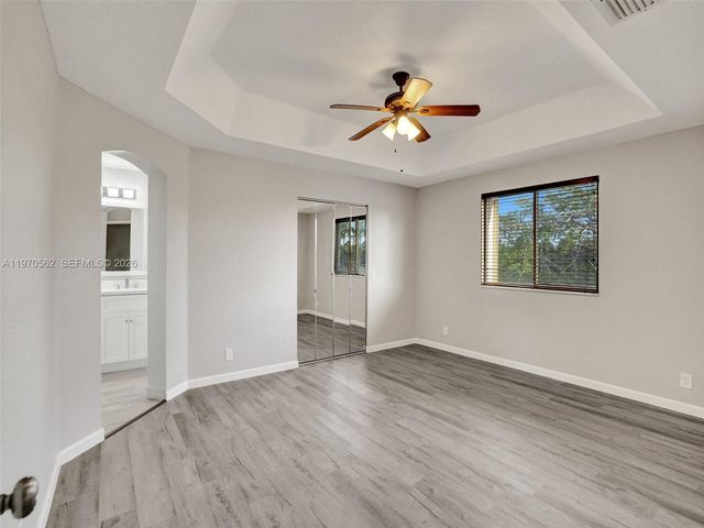 488 Conservation Dr, Weston, FL 33327