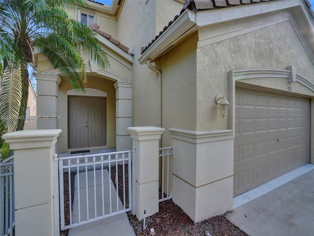 488 Conservation Dr, Weston, FL 33327