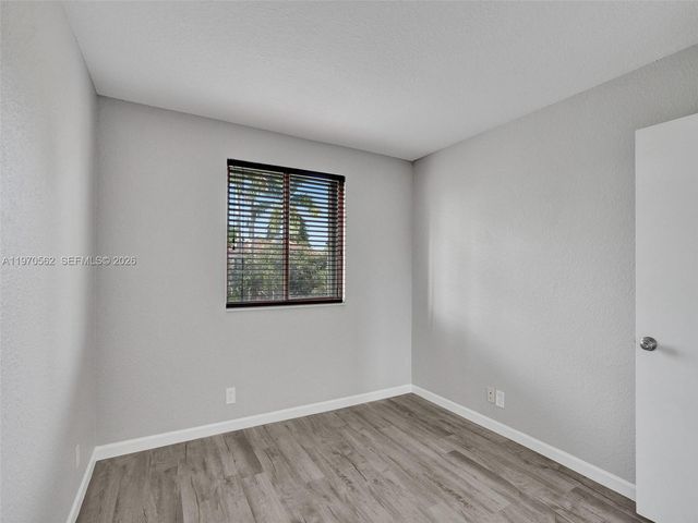 488 Conservation Dr, Weston, FL 33327