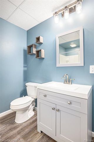 59696 Twin Pines Drive, New Hudson, MI 48165