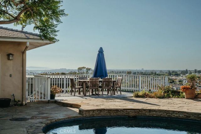 407 Mendoza Terrace, Corona Del Mar, CA 92625