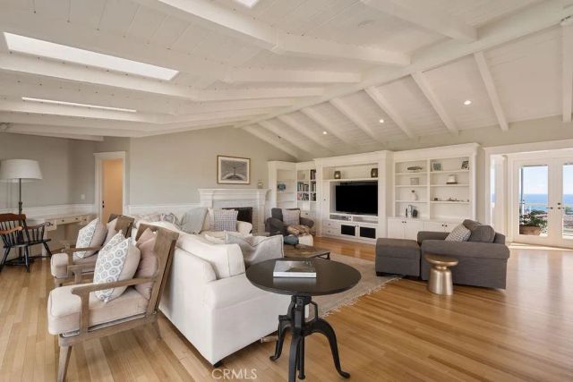 407 Mendoza Terrace, Corona Del Mar, CA 92625