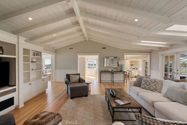 407 Mendoza Terrace, Corona Del Mar, CA 92625