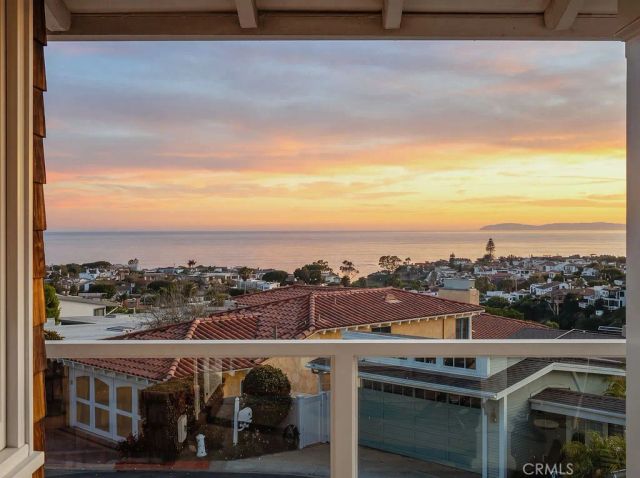 407 Mendoza Terrace, Corona Del Mar, CA 92625