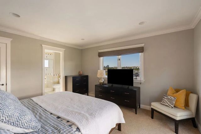 407 Mendoza Terrace, Corona Del Mar, CA 92625
