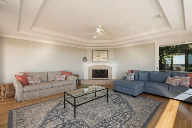 407 Mendoza Terrace, Corona Del Mar, CA 92625