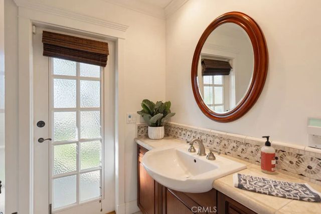 407 Mendoza Terrace, Corona Del Mar, CA 92625
