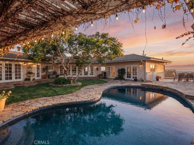 407 Mendoza Terrace, Corona Del Mar, CA 92625