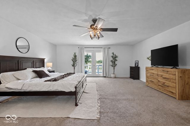 5739 Paradise Drive, Martinsville, IN 46151