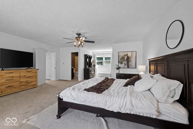 5739 Paradise Drive, Martinsville, IN 46151