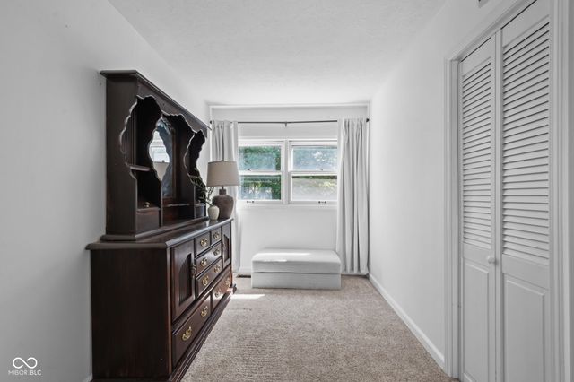 5739 Paradise Drive, Martinsville, IN 46151
