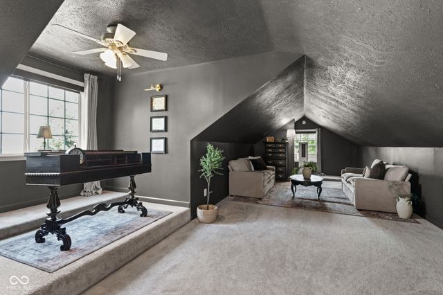 5739 Paradise Drive, Martinsville, IN 46151