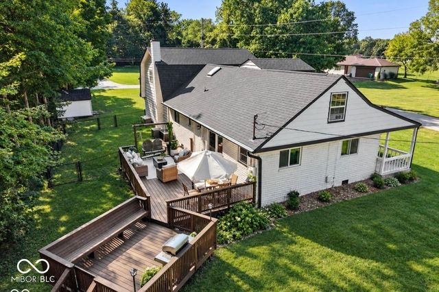 5739 Paradise Drive, Martinsville, IN 46151