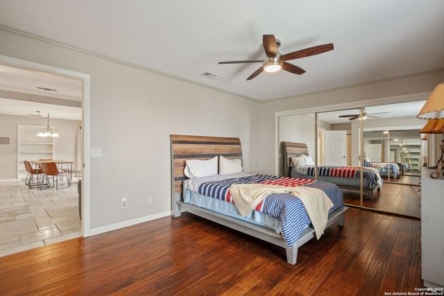 110 Highlands Blvd, Horseshoe Bay, TX 78657