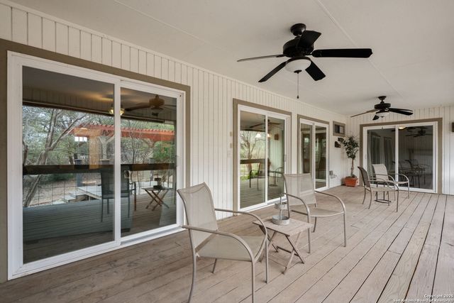 110 Highlands Blvd, Horseshoe Bay, TX 78657