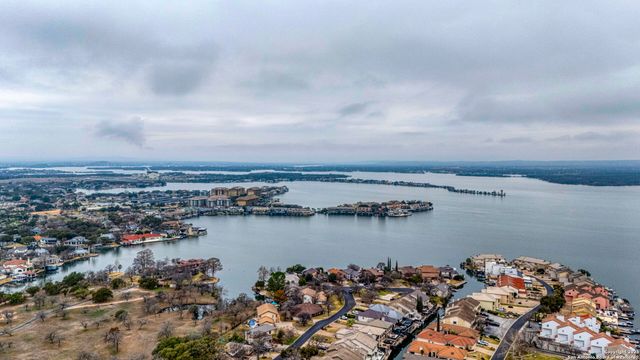 110 Highlands Blvd, Horseshoe Bay, TX 78657