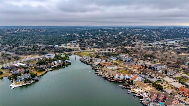 110 Highlands Blvd, Horseshoe Bay, TX 78657