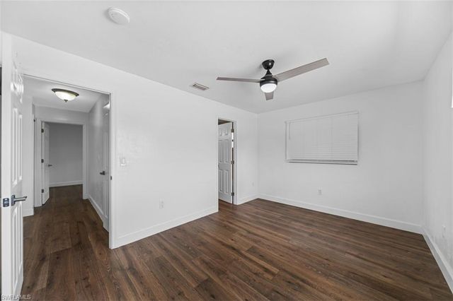 5460 Bayshore RD, North Fort Myers, FL 33917