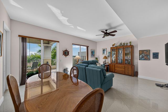 2631 NE 14th Avenue 406, Wilton Manors, FL 33334