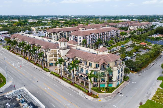 2631 NE 14th Avenue 406, Wilton Manors, FL 33334