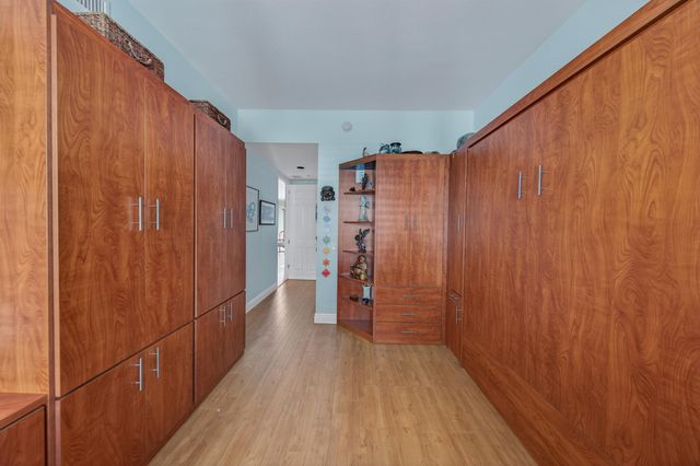 2631 NE 14th Avenue 406, Wilton Manors, FL 33334