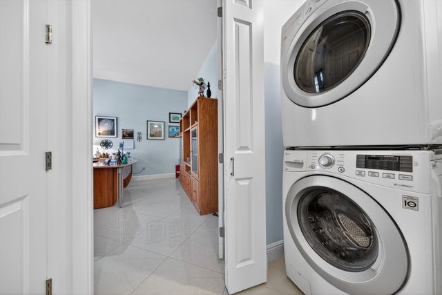 2631 NE 14th Avenue 406, Wilton Manors, FL 33334