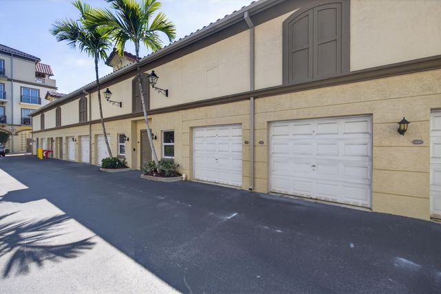 2631 NE 14th Avenue 406, Wilton Manors, FL 33334