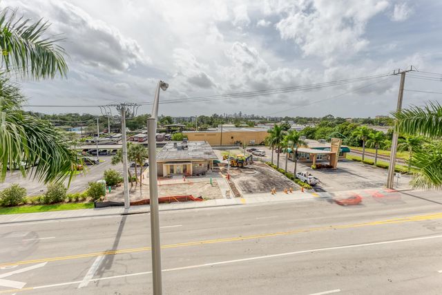 2631 NE 14th Avenue 406, Wilton Manors, FL 33334