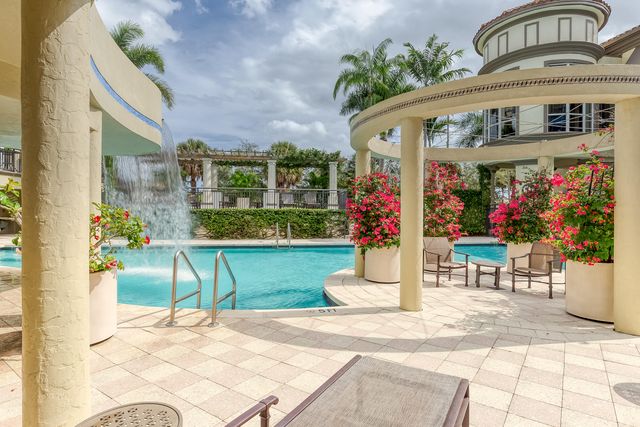 2631 NE 14th Avenue 406, Wilton Manors, FL 33334