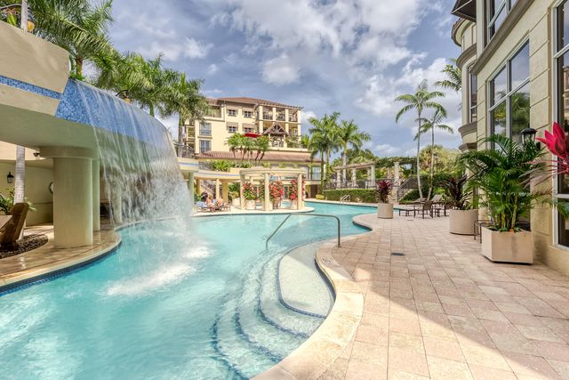 2631 NE 14th Avenue 406, Wilton Manors, FL 33334