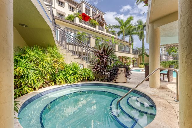 2631 NE 14th Avenue 406, Wilton Manors, FL 33334