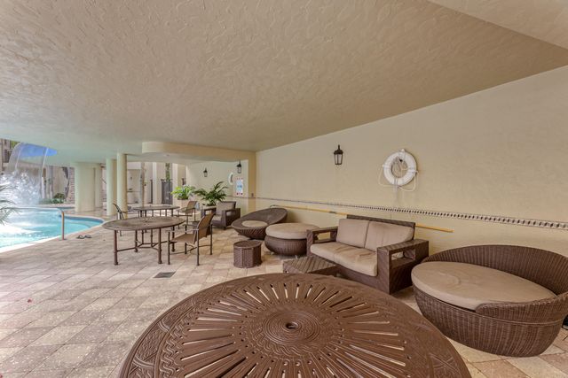 2631 NE 14th Avenue 406, Wilton Manors, FL 33334