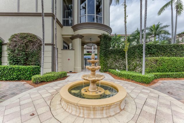 2631 NE 14th Avenue 406, Wilton Manors, FL 33334