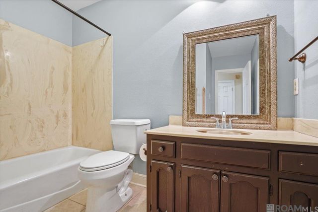 2054 Pecan Ridge Ave, Baton Rouge, LA 70816