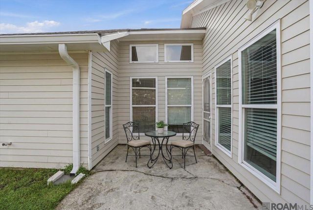 2054 Pecan Ridge Ave, Baton Rouge, LA 70816