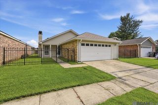 2054 Pecan Ridge Ave, Baton Rouge, LA 70816