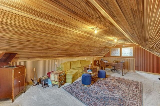 7960 E 173rd Avenue, Hebron, IN 46341