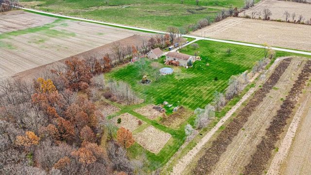 7960 E 173rd Avenue, Hebron, IN 46341