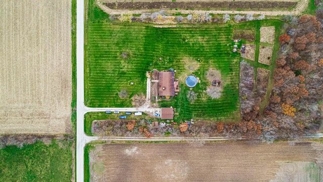 7960 E 173rd Avenue, Hebron, IN 46341