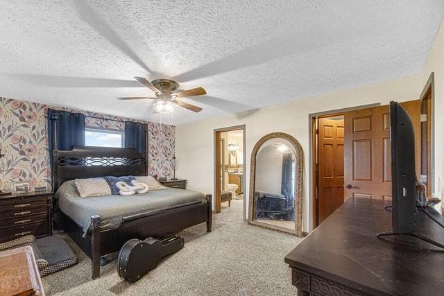 7960 E 173rd Avenue, Hebron, IN 46341