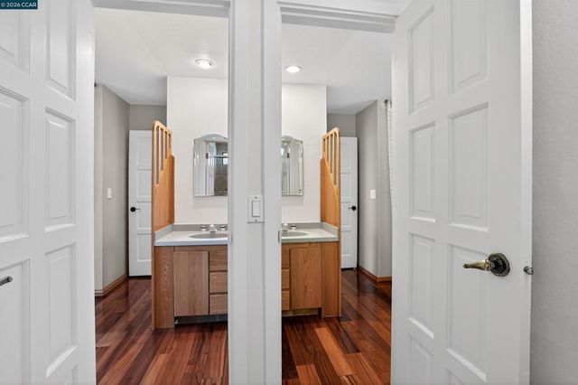 163 El Toyonal, Orinda, CA 94563