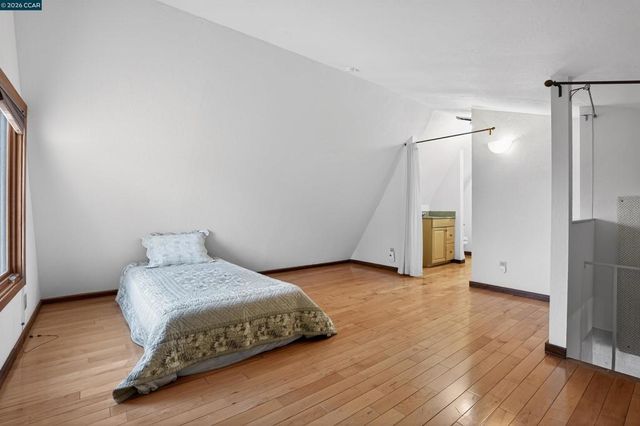163 El Toyonal, Orinda, CA 94563