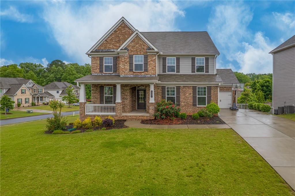301 Cochin Drive, Woodstock, GA 30188