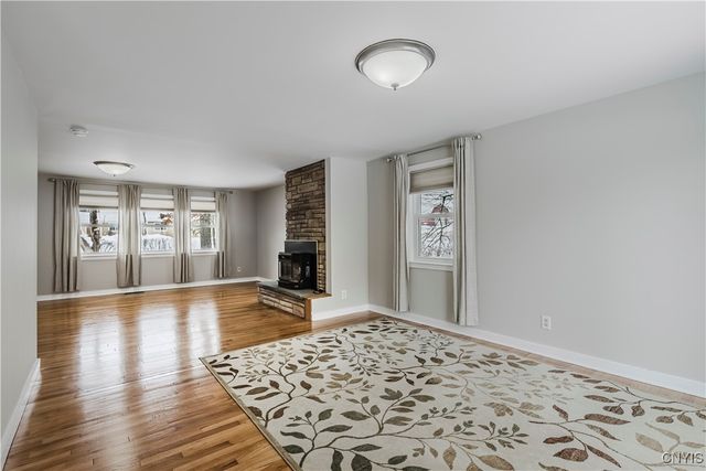 6536 Fox Road, Marcy, NY 13403