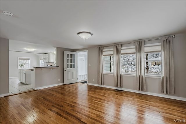 6536 Fox Road, Marcy, NY 13403